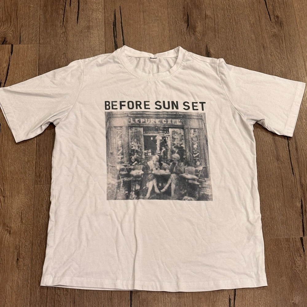 White/black/grey Graphic Tee “Before Sun Set”